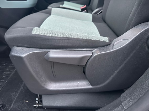 Aperçu de la photo 18 du véhicule CITROEN BERLINGO