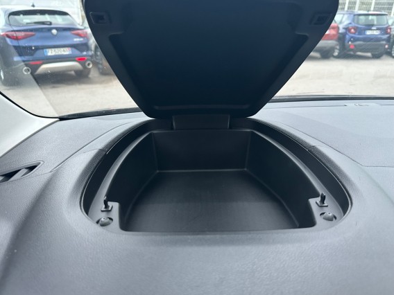 Aperçu de la photo 35 du véhicule CITROEN BERLINGO