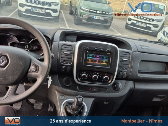 Aperçu de la photo 9 du véhicule RENAULT TRAFIC FOURGON
