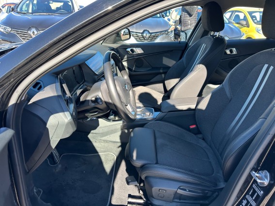 Aperçu de la photo 19 du véhicule BMW SERIE 1 F40