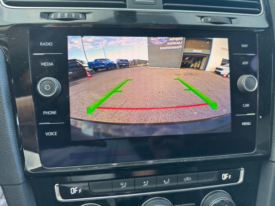 Aperçu de la photo 22 du véhicule VOLKSWAGEN GOLF