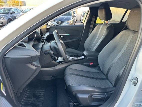 Aperçu de la photo 17 du véhicule PEUGEOT 208 ELECTRIQUE