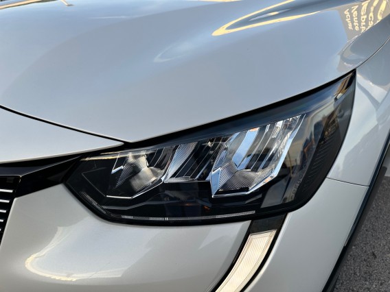 Aperçu de la photo 33 du véhicule PEUGEOT 208 ELECTRIQUE