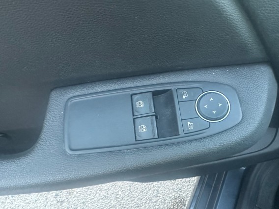 Aperçu de la photo 9 du véhicule RENAULT CLIO V