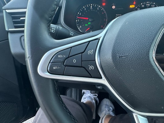 Aperçu de la photo 16 du véhicule RENAULT CLIO V