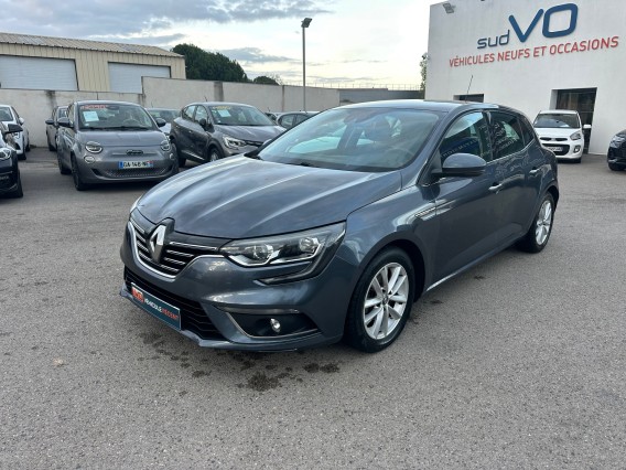 Aperçu de la photo 7 du véhicule RENAULT MEGANE IV BERLINE