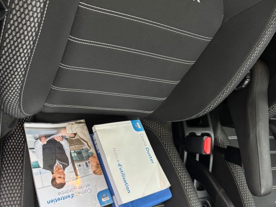 Aperçu de la photo 13 du véhicule DACIA DUSTER