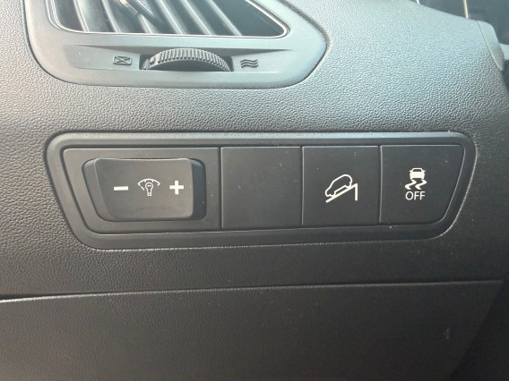 Aperçu de la photo 16 du véhicule HYUNDAI ix35