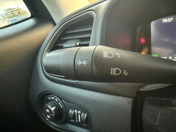 Aperçu de la photo 14 du véhicule JEEP RENEGADE