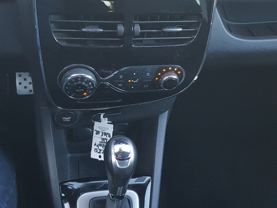 Aperçu de la photo 16 du véhicule RENAULT CLIO IV ESTATE