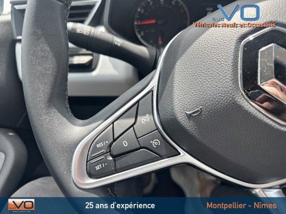 Aperçu de la photo 15 du véhicule RENAULT CLIO V