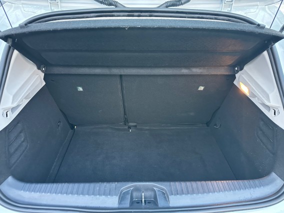 Aperçu de la photo 10 du véhicule RENAULT CLIO V