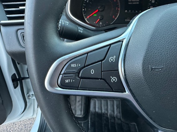 Aperçu de la photo 22 du véhicule RENAULT CLIO V