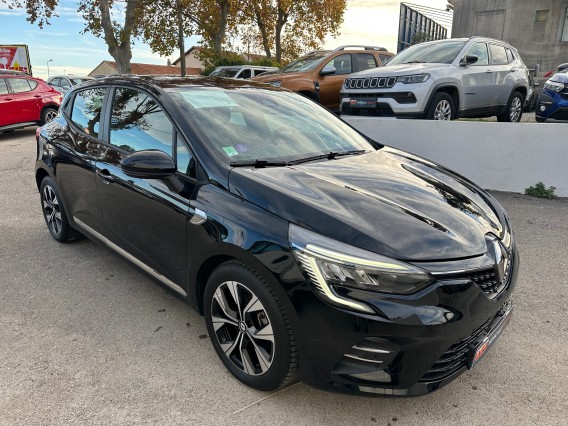 Aperçu de la photo 2 du véhicule RENAULT CLIO V