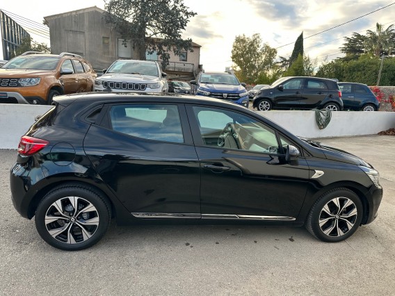 Aperçu de la photo 7 du véhicule RENAULT CLIO V