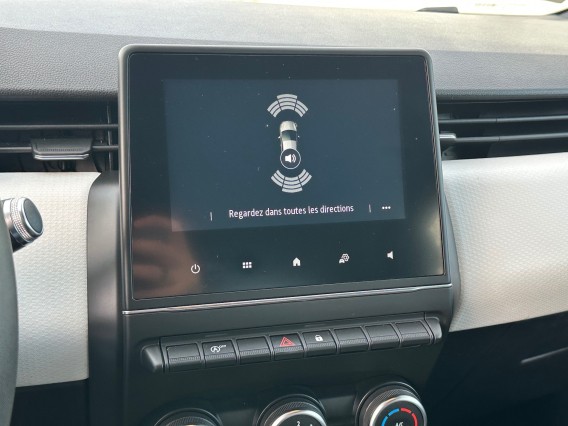 Aperçu de la photo 15 du véhicule RENAULT CLIO V