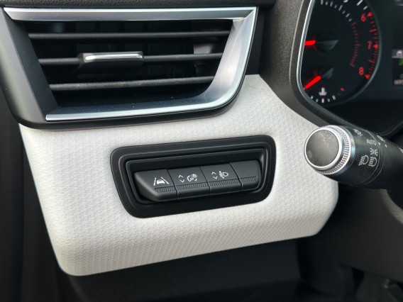 Aperçu de la photo 20 du véhicule RENAULT CLIO V