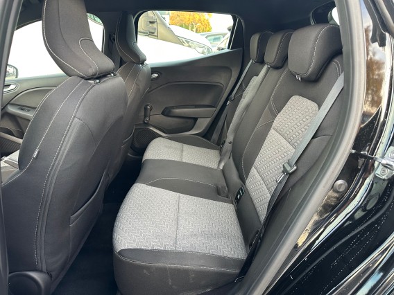 Aperçu de la photo 27 du véhicule RENAULT CLIO V