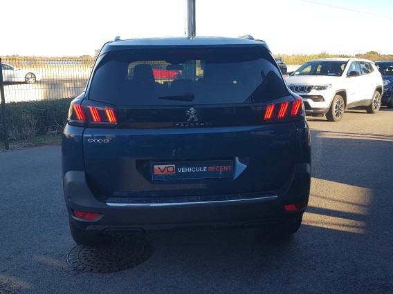 Aperçu de la photo 6 du véhicule PEUGEOT 5008