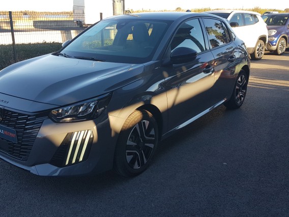 Aperçu de la photo 4 du véhicule PEUGEOT 208