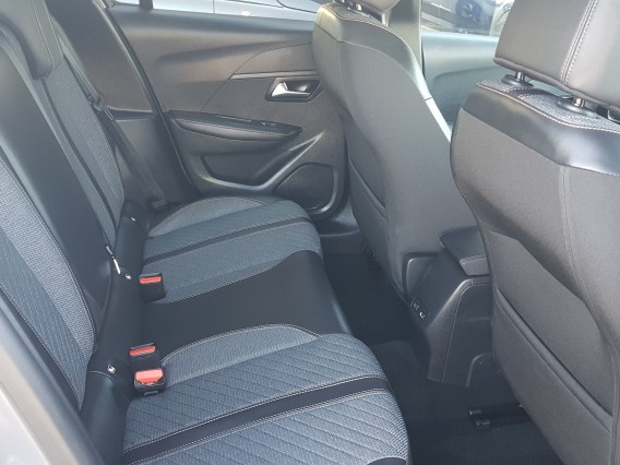 Aperçu de la photo 14 du véhicule PEUGEOT 208