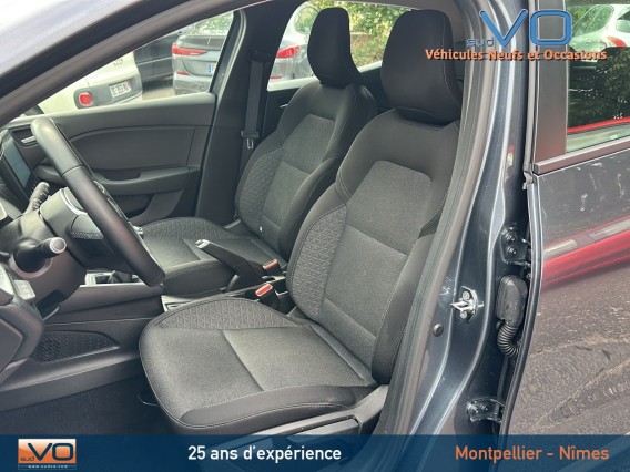 Aperçu de la photo 15 du véhicule RENAULT CLIO V