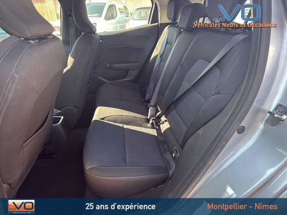 Aperçu de la photo 17 du véhicule RENAULT CLIO V