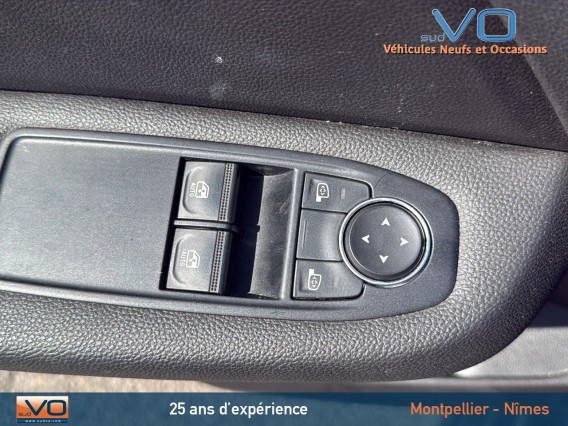 Aperçu de la photo 25 du véhicule RENAULT CLIO V