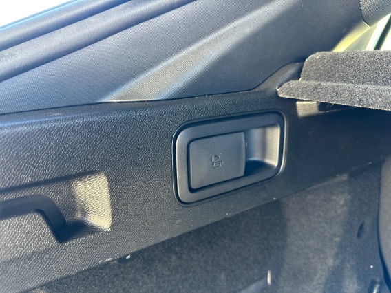 Aperçu de la photo 12 du véhicule PEUGEOT 408