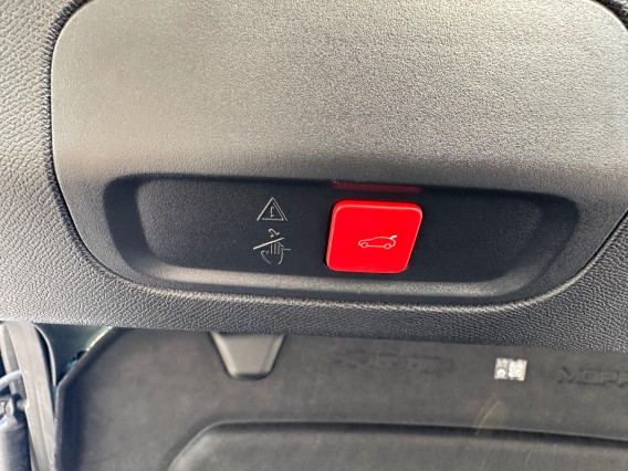 Aperçu de la photo 16 du véhicule PEUGEOT 408