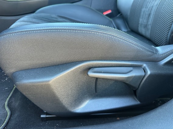 Aperçu de la photo 22 du véhicule PEUGEOT 408