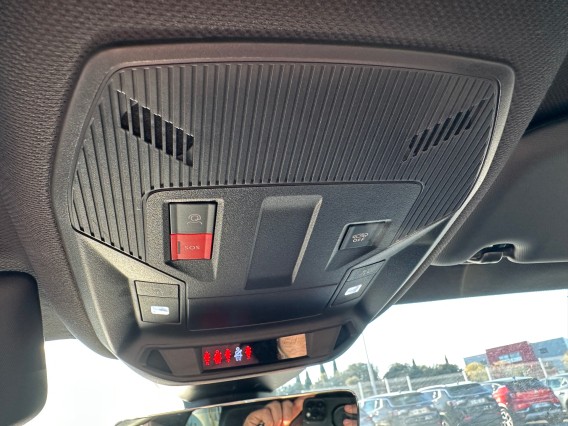 Aperçu de la photo 36 du véhicule PEUGEOT 408