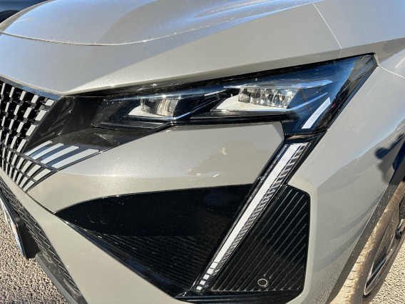 Aperçu de la photo 38 du véhicule PEUGEOT 408