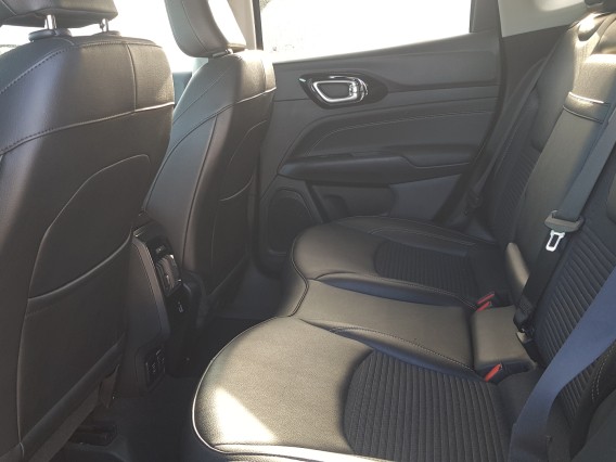 Aperçu de la photo 11 du véhicule JEEP COMPASS