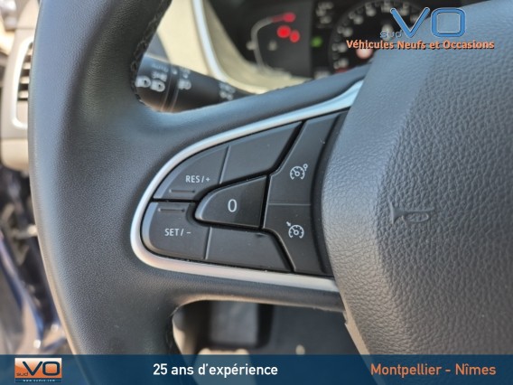 Aperçu de la photo 23 du véhicule RENAULT MEGANE IV BERLINE