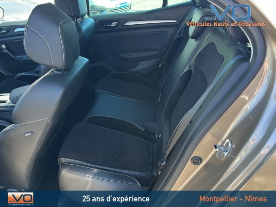 Aperçu de la photo 17 du véhicule RENAULT MEGANE IV BERLINE