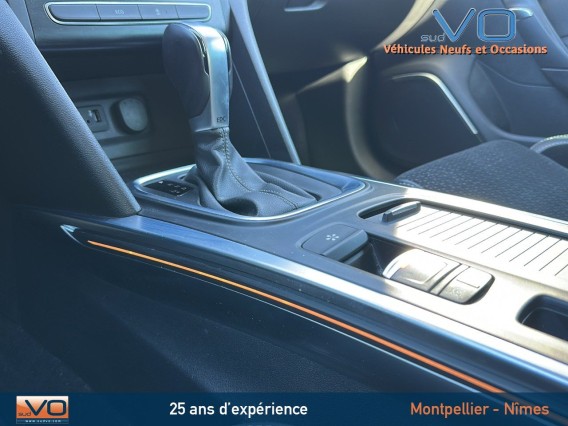 Aperçu de la photo 33 du véhicule RENAULT MEGANE IV BERLINE