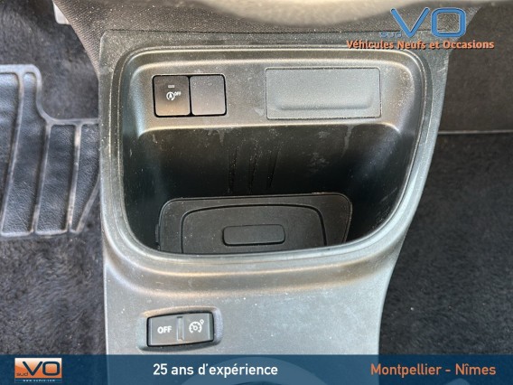 Aperçu de la photo 15 du véhicule RENAULT TWINGO III