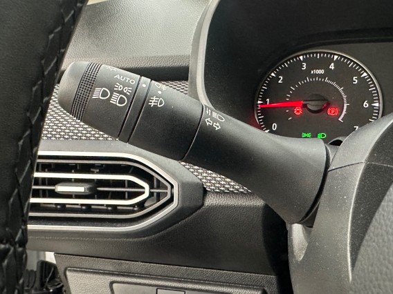 Aperçu de la photo 22 du véhicule DACIA SANDERO