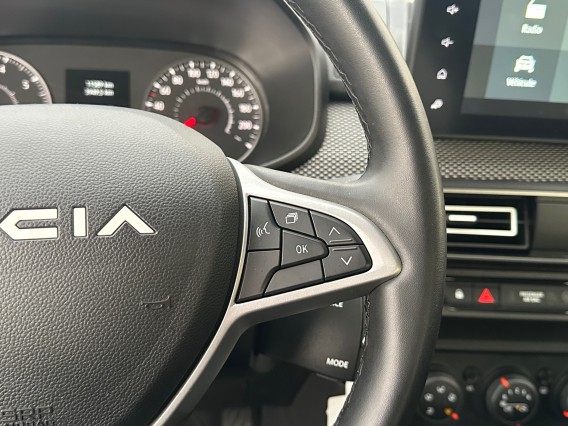 Aperçu de la photo 23 du véhicule DACIA SANDERO