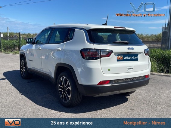 Aperçu de la photo 38 du véhicule JEEP COMPASS