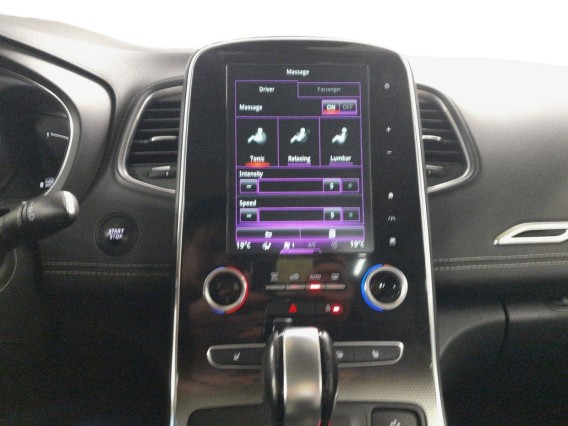 Aperçu de la photo 17 du véhicule RENAULT GRAND SCENIC IV