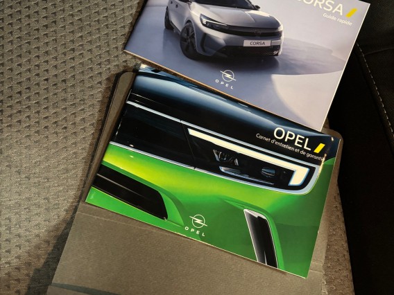 Aperçu de la photo 3 du véhicule OPEL CORSA