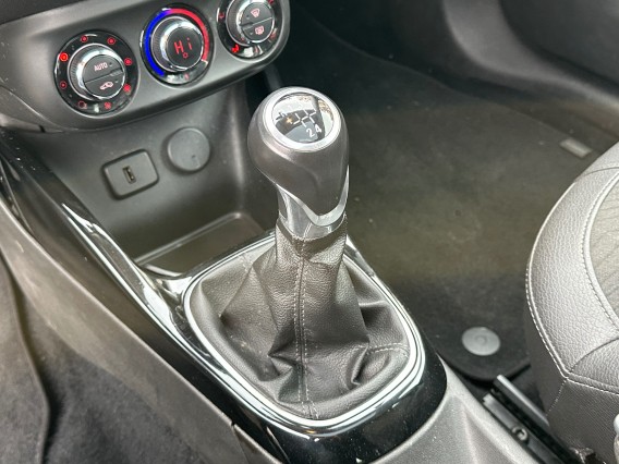 Aperçu de la photo 16 du véhicule OPEL ADAM