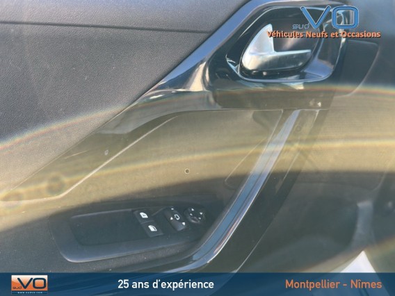 Aperçu de la photo 13 du véhicule PEUGEOT 208