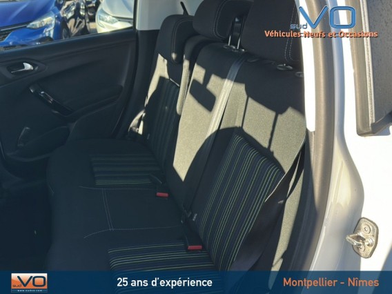 Aperçu de la photo 17 du véhicule PEUGEOT 208