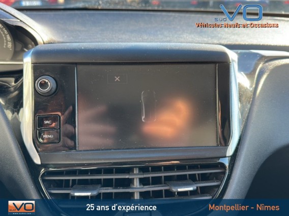 Aperçu de la photo 28 du véhicule PEUGEOT 208