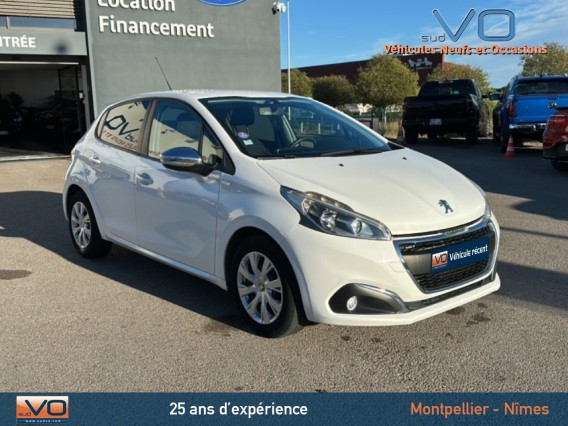 Aperçu de la photo 35 du véhicule PEUGEOT 208