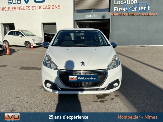 Aperçu de la photo 36 du véhicule PEUGEOT 208