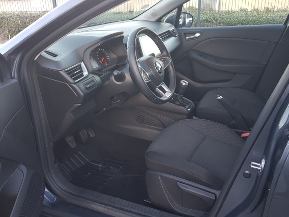 Aperçu de la photo 9 du véhicule RENAULT CLIO V